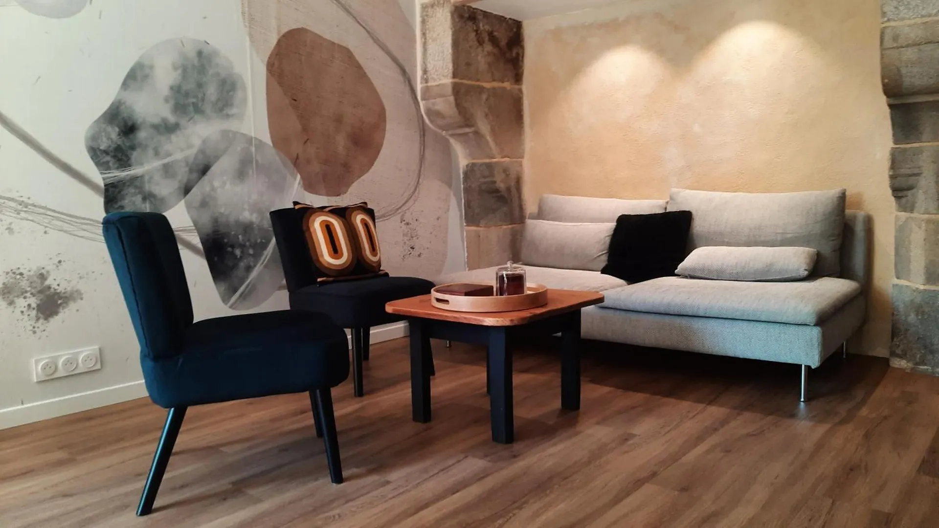 Le Duclos, Appartement Rez-De-Jardin Dinan Centre France