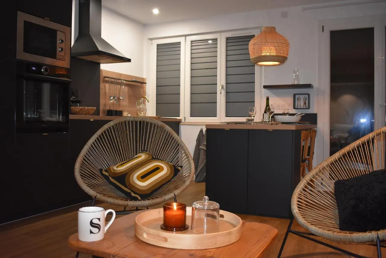 Le Duclos, Appartement Rez-De-Jardin Dinan Centre