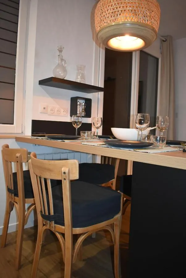 Le Duclos, Appartement Rez-De-Jardin Dinan Centre